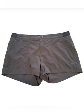 The North Face Gray Shorts Size XL